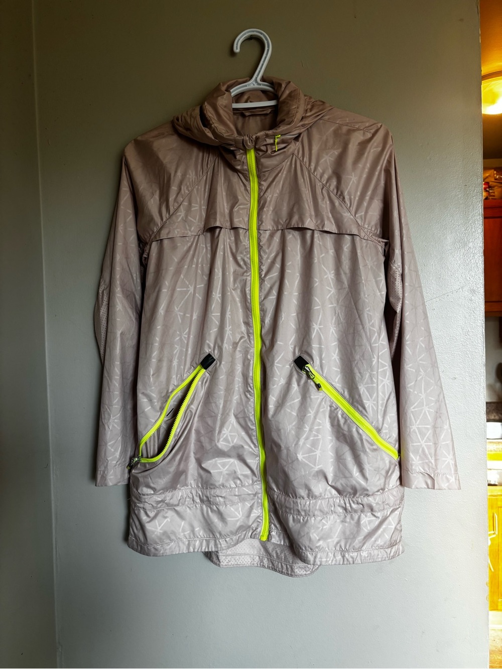 lululemon athletica pack it up jacket